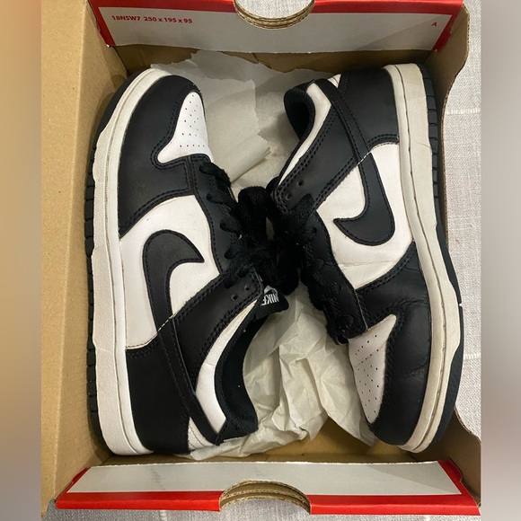 Nike Dunk Low Panda Black/White Kids Sneakers - SZ 2 Y - Picture 6 of 8